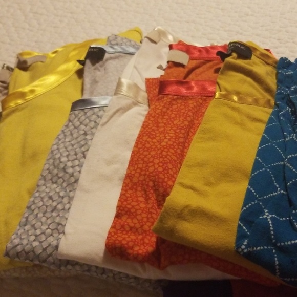 Multiple Tee shirts - Picture 2 of 5